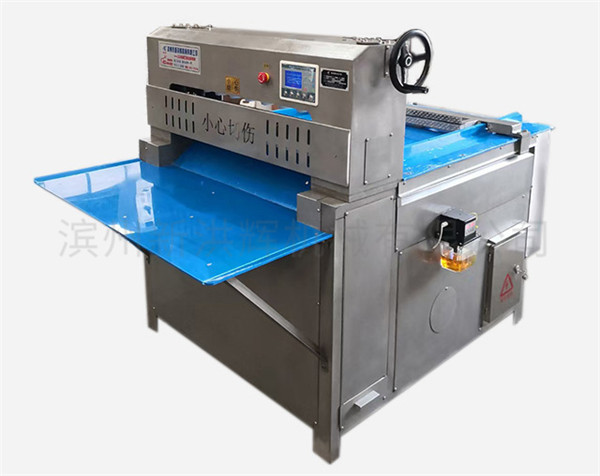 W8不(bu)鏽鋼定制(zhì)型